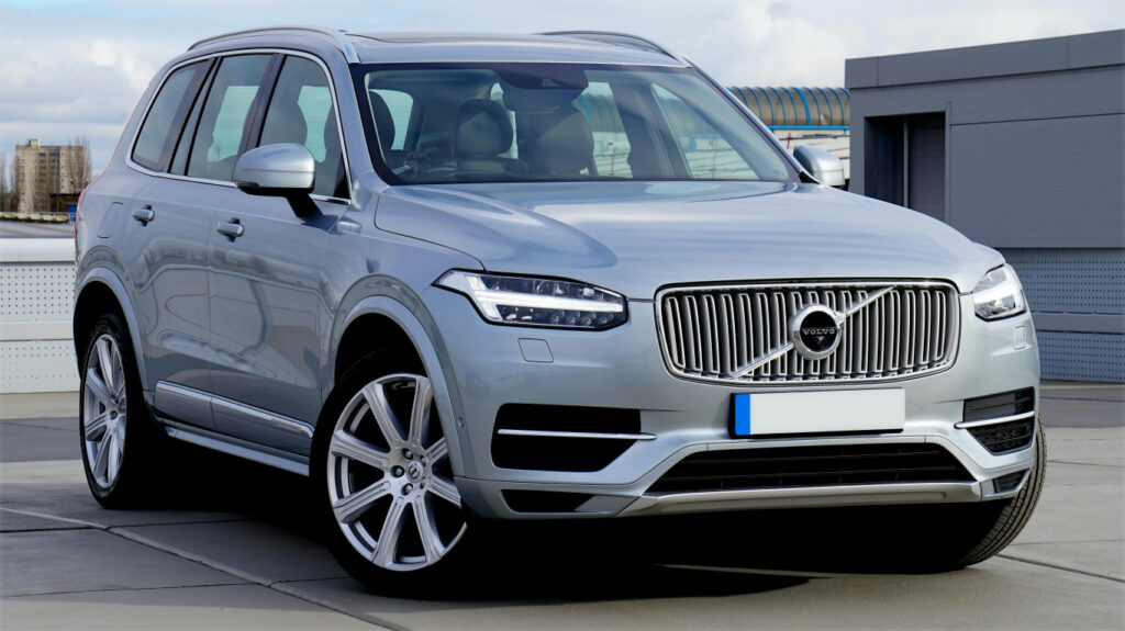 Volvo XC90 luxury SUVs
